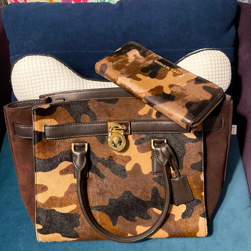 Michael Kors purse and wallet